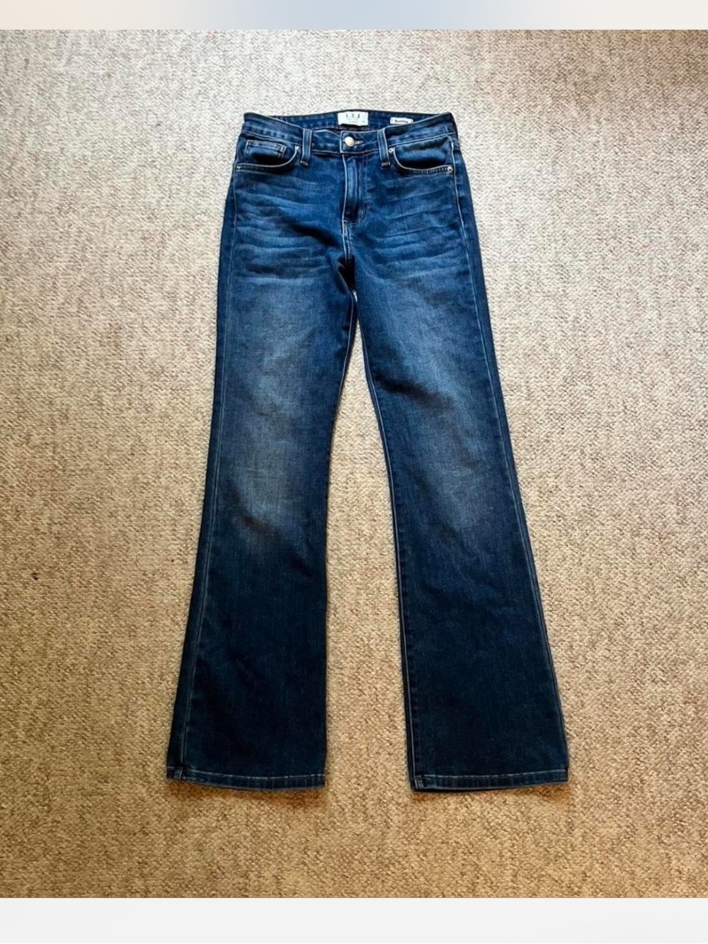 Women's Dark Indigo Wide-Leg Jeans — Flare Silhouette